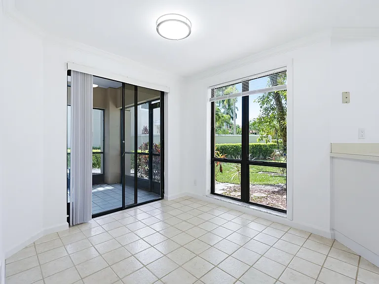 101 Waterview Dr — Photo 20