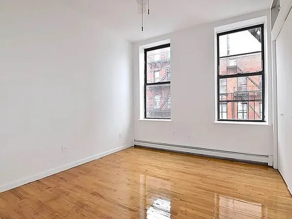 122 Allen Street image 1 of 6