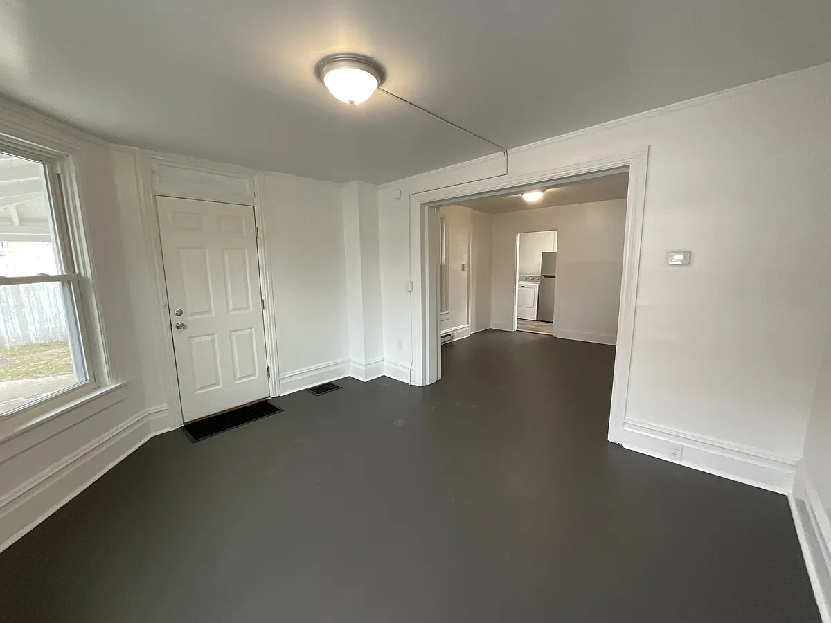 Building Photo - 118 S Harrison Ave