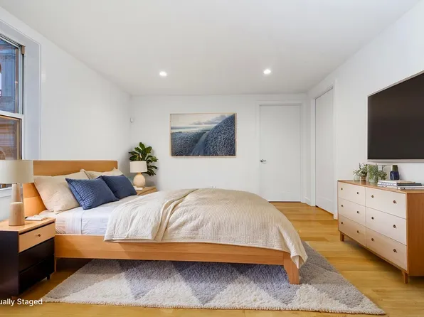 239 Bleecker Street image 3 of 5