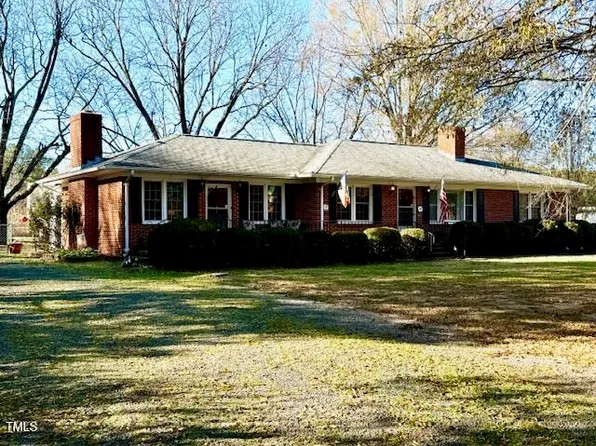 812 Lewis St, Oxford, NC 27565