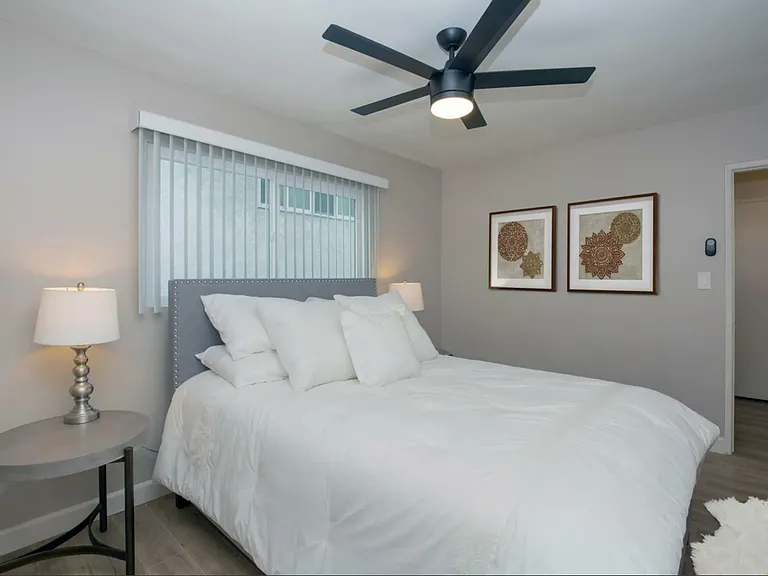 The Capri Apartments — Photo 11