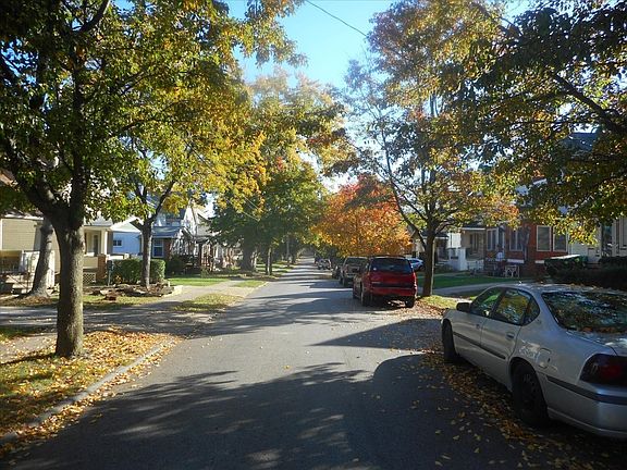 5th image of 2509 Roanoke Ave
