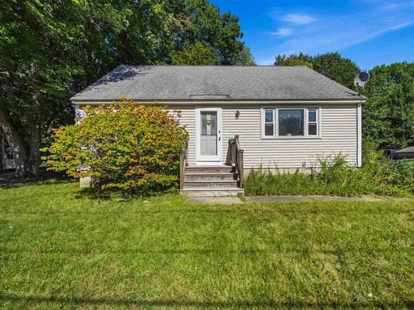 5 Clark Street, Hudson, NH 03051