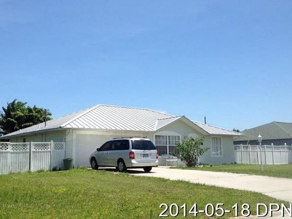3rd image of 2366 17th Ave SW