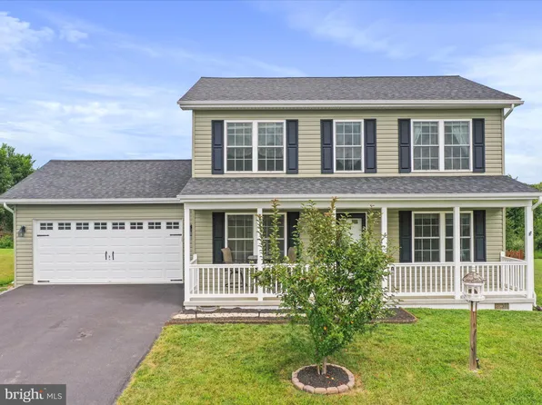 328 Duckwoods Ln, Martinsburg, WV 25403