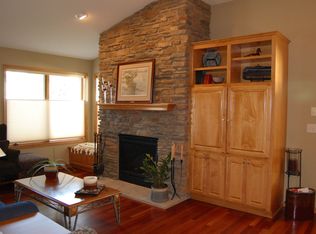 14964 Hillside Cir NW, Prior Lake, MN 55372