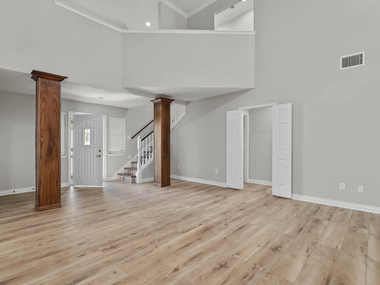 3 bed, 1789 sqft, $2,300 — Photo 3