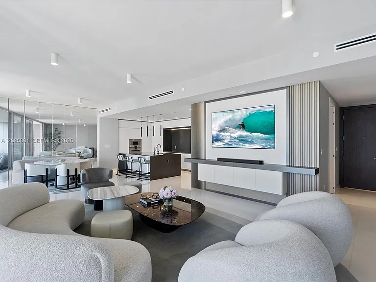 300 Biscayne Boulevard Way #4502E — Photo 8