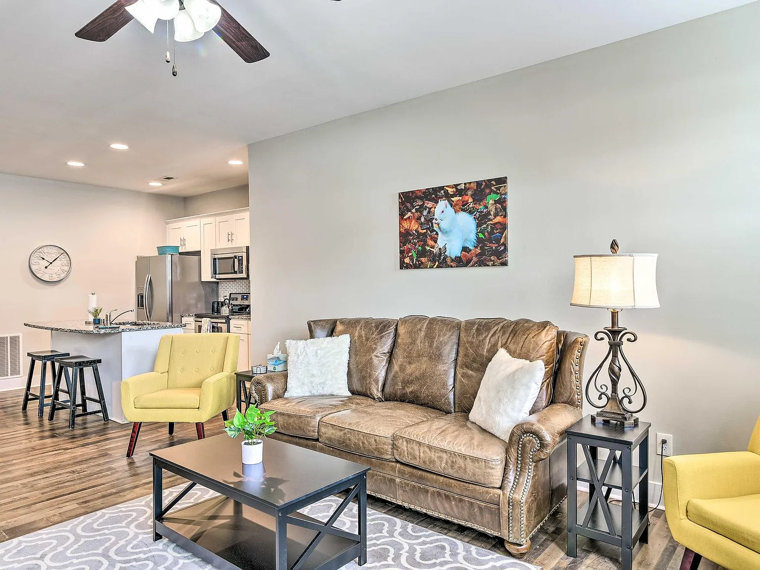 3 bed, $3,200 — Photo 1