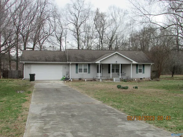 360 Comet Dr, Toney, AL 35773