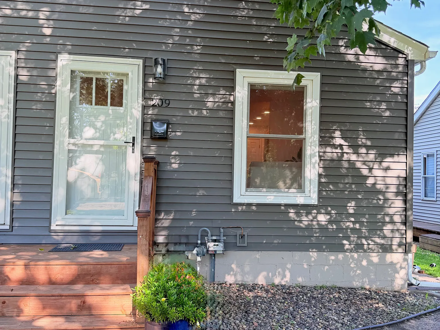 4 bed, 1700 sqft, $2,650 — Photo 1