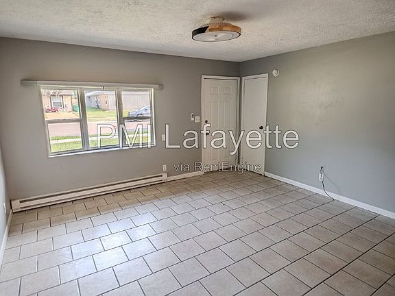 3rd image of 141 Tomahawk Ln