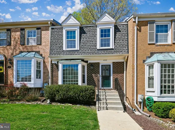 492 Colonial Ridge Ln, Arnold, MD 21012