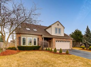 3 Century Ct, Lake Zurich, IL 60047