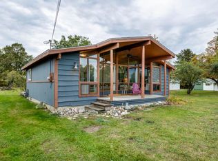 2133 N Lakeshore Rd, Carsonville, MI 48419