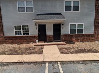 1531 14th Ave NE, Hickory, NC 28601