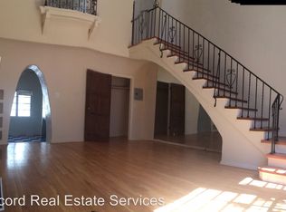 226 1/2 S Fuller Ave, Los Angeles, CA 90036