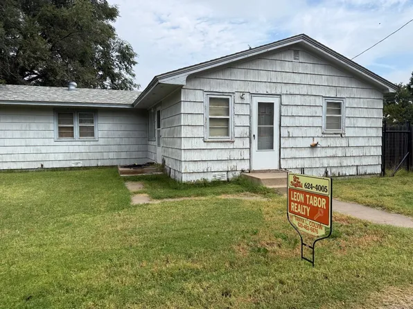 617 Eisenhower St, Liberal, KS 67901