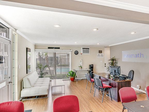 5th image of 5601 N Paramount Blvd #604