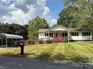 210 Bleynat St NE, Valdese, NC 28690