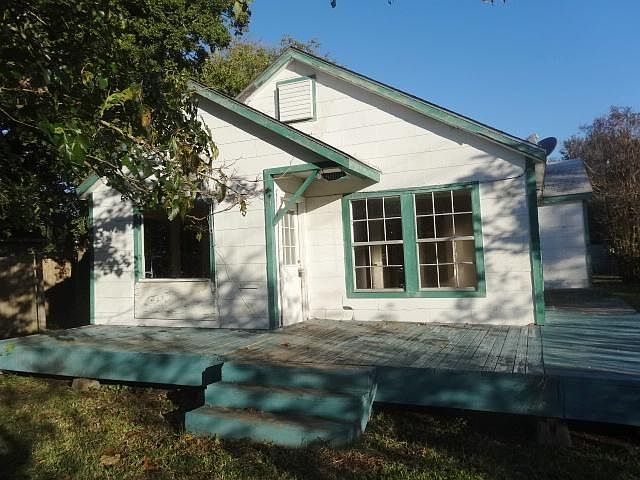 1st image of 2302 4th Ave N