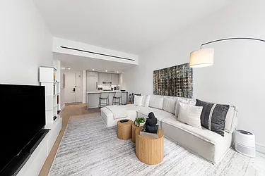 Rented by R New York