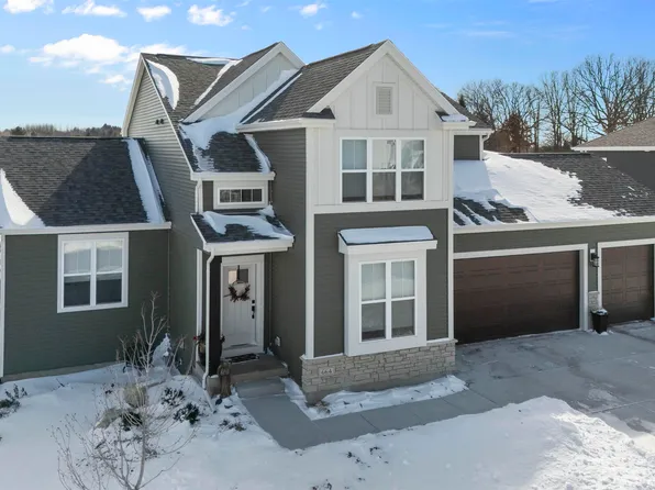 664 Ridge View Ln, Oregon, WI 53575