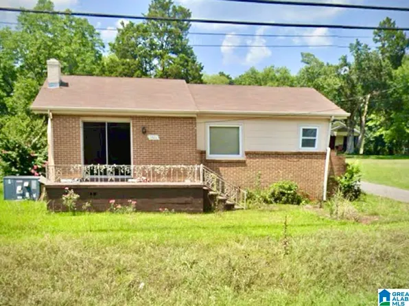 2934 Allison Bonnett Memorial Dr, Bessemer, AL 35023