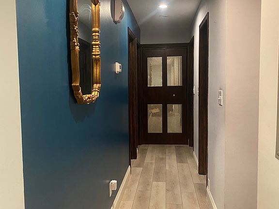4th image of 310 N Brookshore Dr