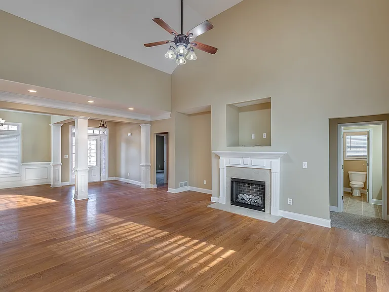 8675 Copperridge Dr — Photo 16