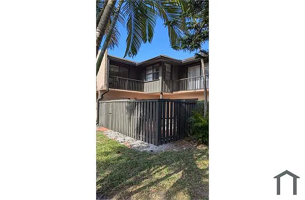 Building Photo - 4905 Alder Dr #D