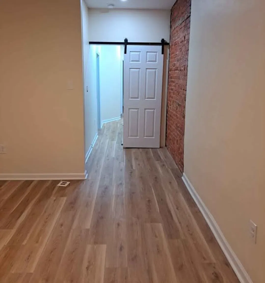 3 bed, 1.5 bath, 1302 sqft, $1,900 — Photo 1