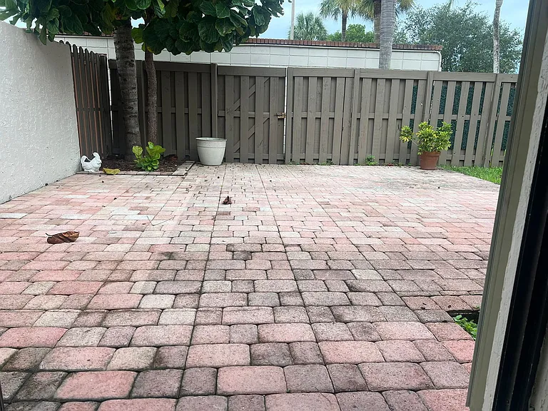 8626 SW 114th Pl — Photo 5