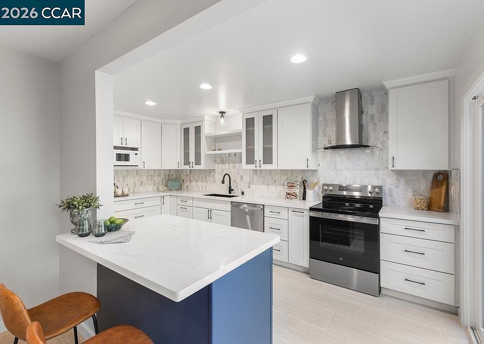 1st image of 3674 Rossmoor Pkwy APT 5