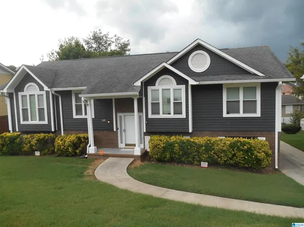 1165 Red Oak Cir, Fairfield, AL 35064