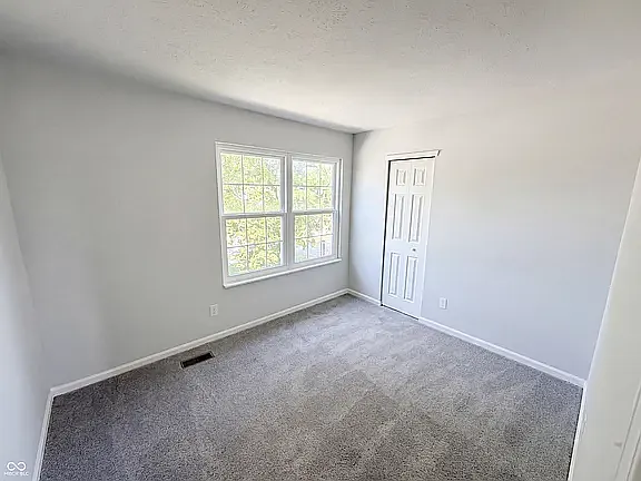 2269 Historic Oaks Blvd — Photo 1