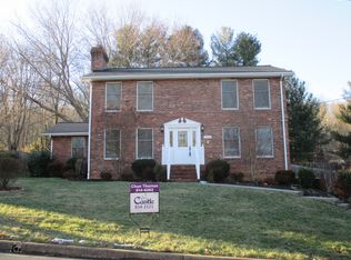 3324 Pine Timbers Dr, Johnson City, TN 37604