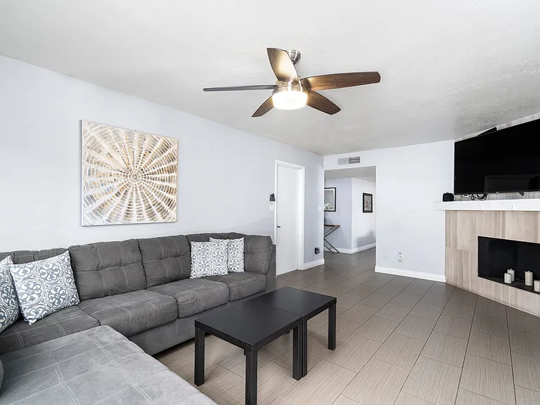 7618 N Via De La Campana — Photo 24