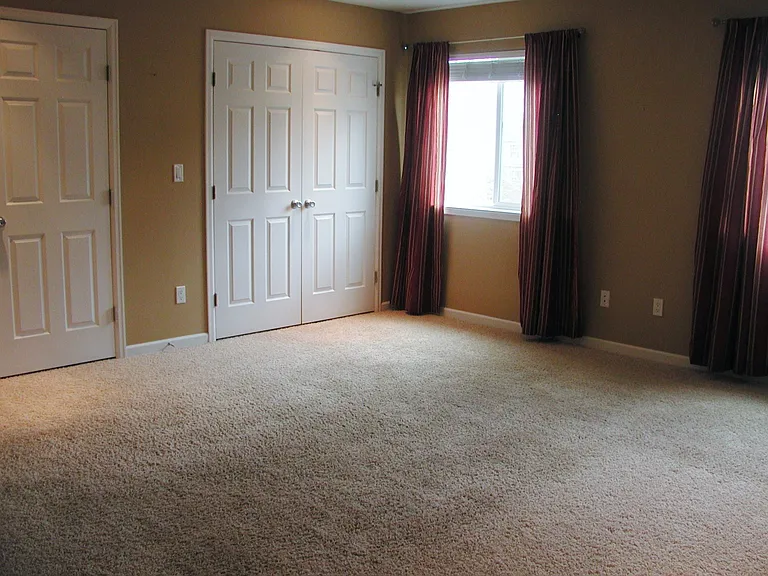 Wall-to-wall closets