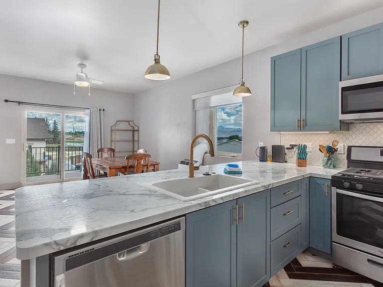 201 Summitview Ln #1/2 — Photo 17