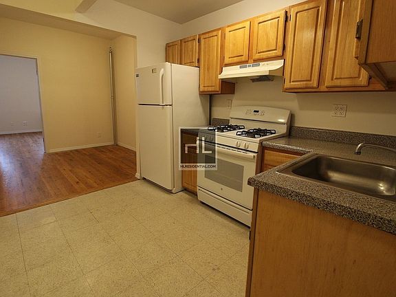 2nd image of 320 Prospect Ave #3