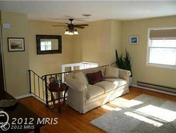 5th image of 978 Mount Holly Dr