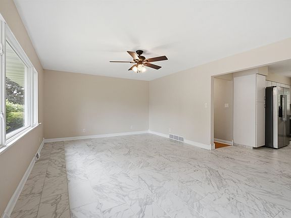 4th image of 1821 Glendale Ct