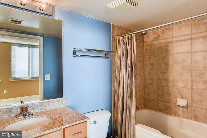 414 Water St #1903 — Photo 10