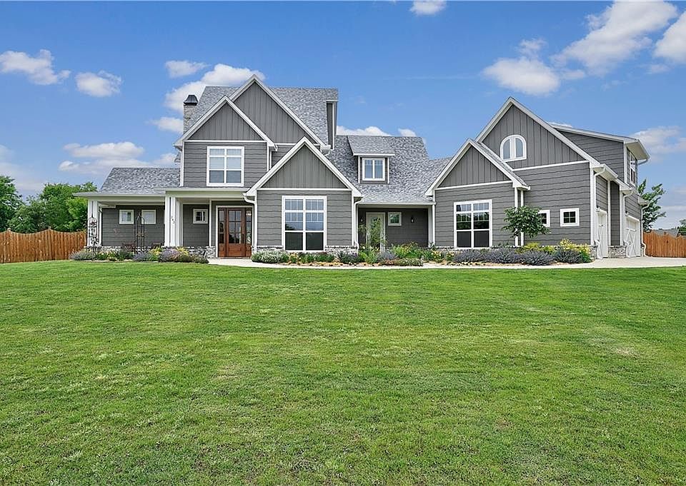 1st image of 243 Mourning Dove Ln