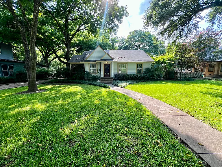 531 S Dallas Ave — Photo 4