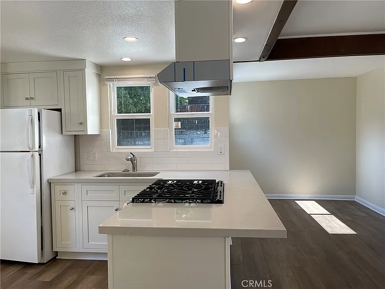 15 E Mira Monte Ave #5 — Photo 4