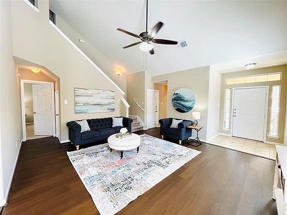 5th image of 6330 Applewood Forest Dr