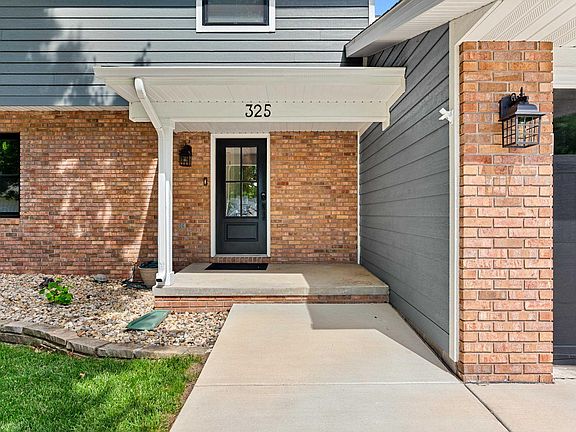 5th image of 325 Lotus Dr
